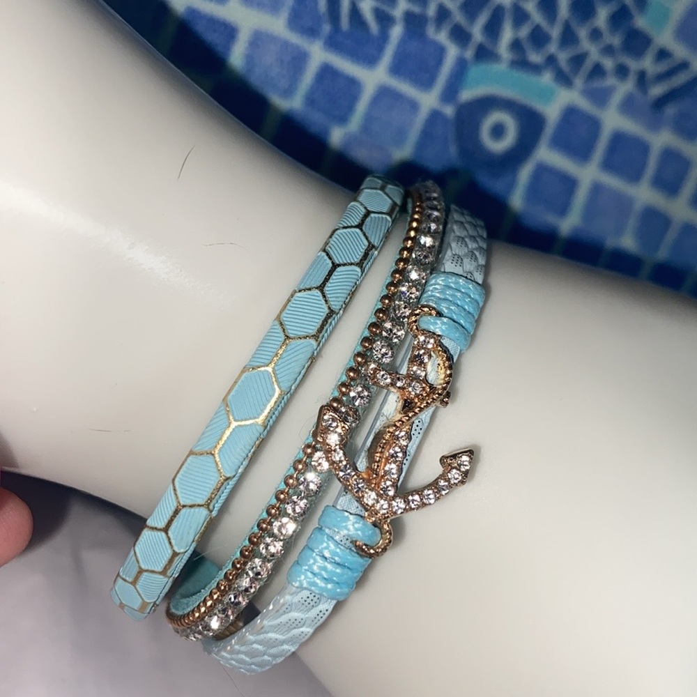 NWOT Faux Leather Anchor Crystal bracelet
